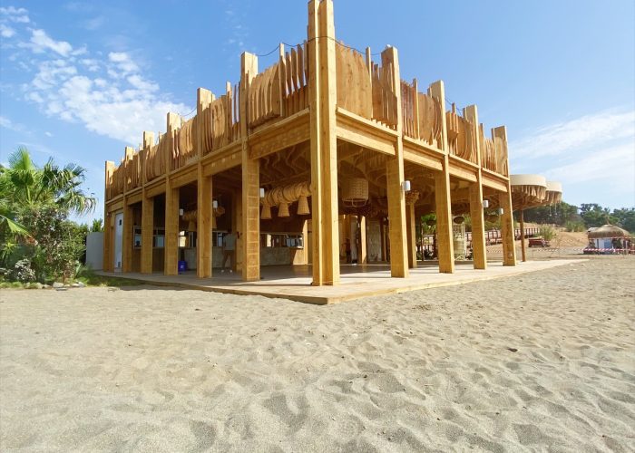 Estructura de madera personalizada para bares y restaurantes